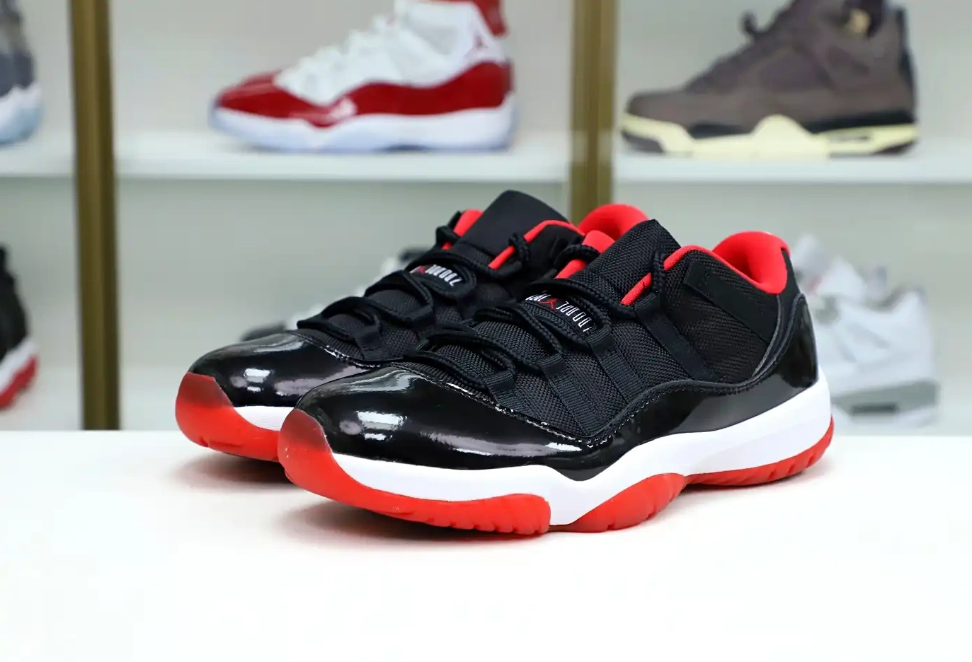 JORDAN RETRO AIR BRED LOW 11 0513